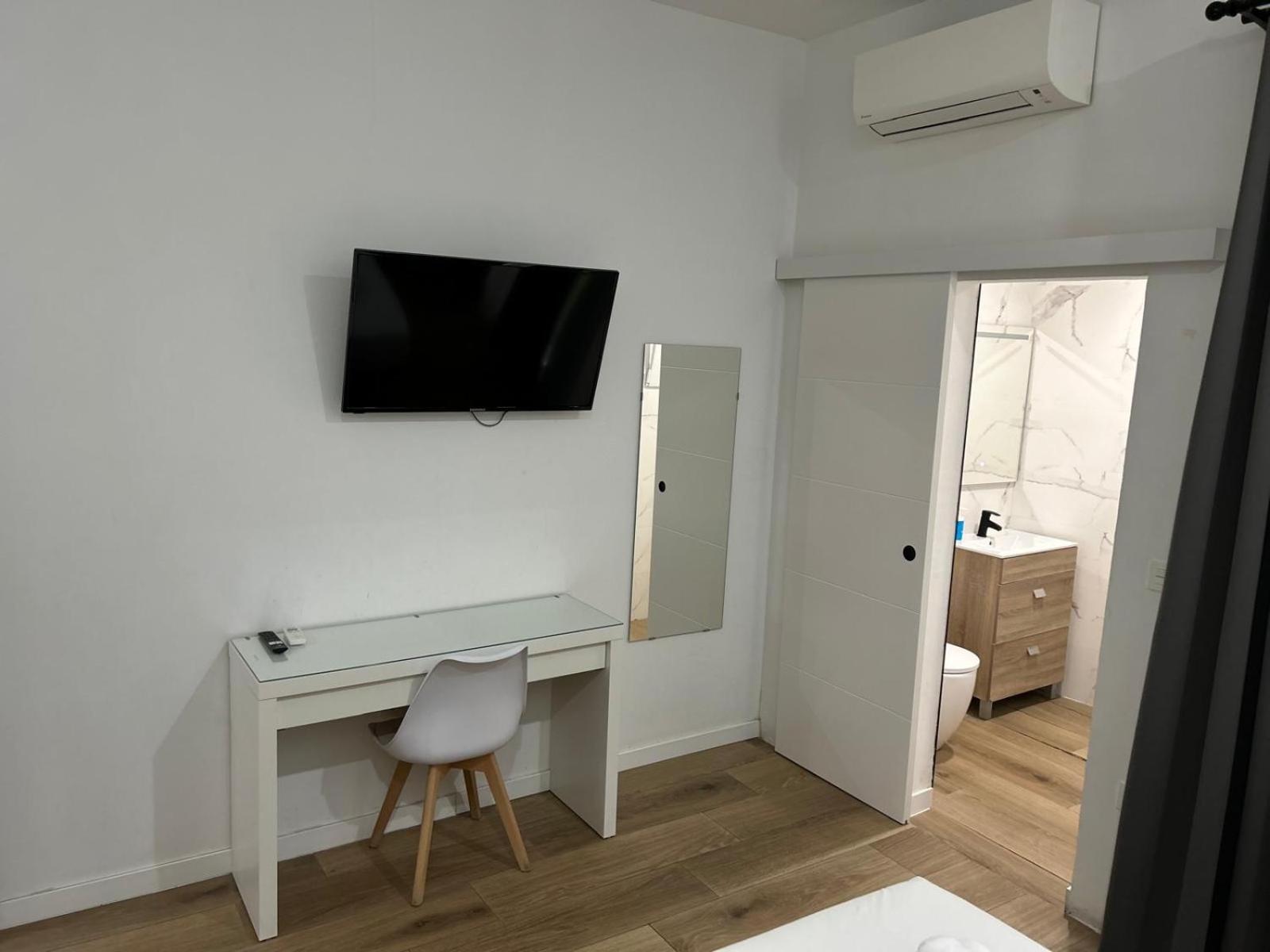 Bieti Castellon Hostel กัสเตญองเดลาปลานา ภายนอก รูปภาพ