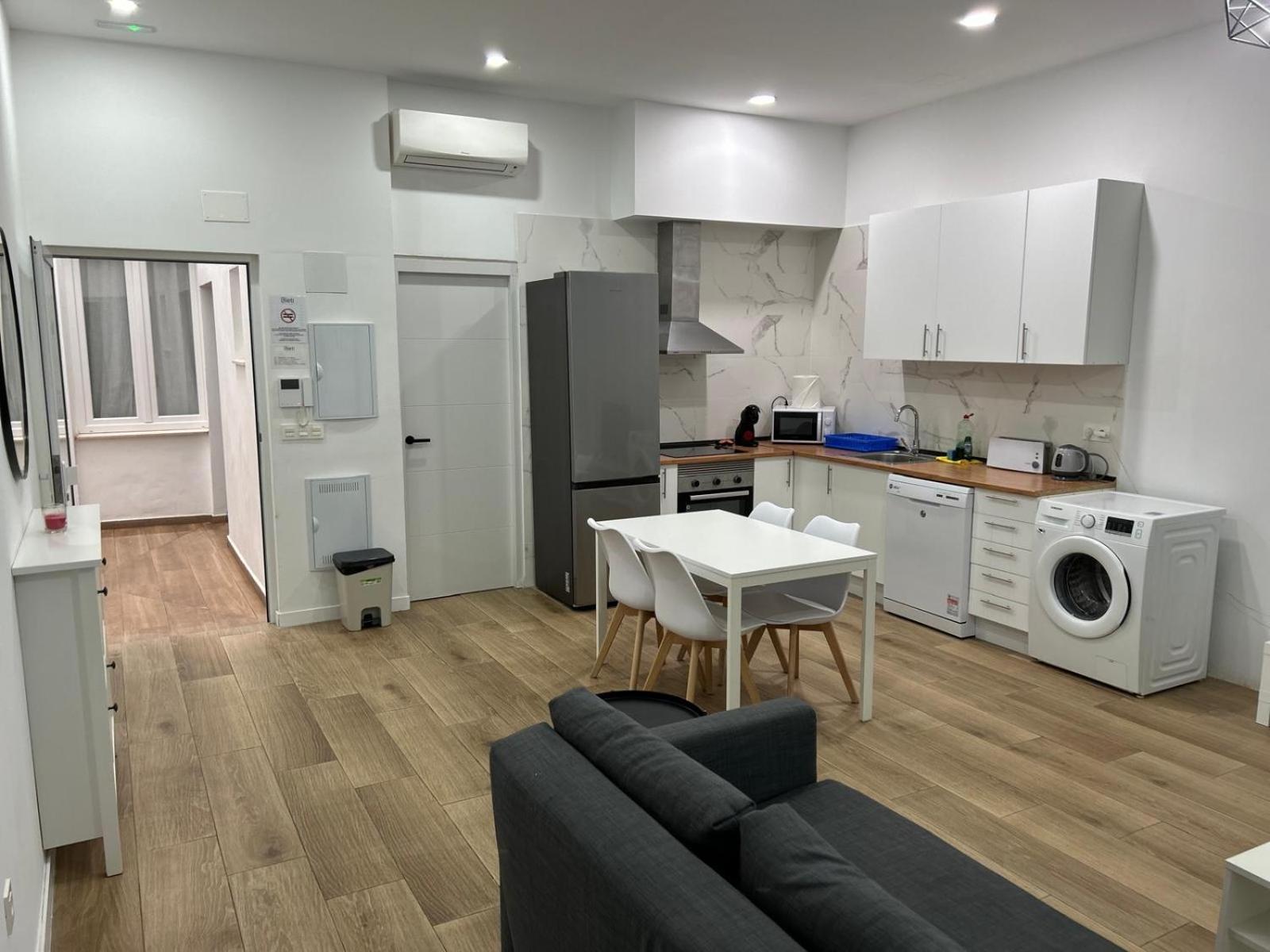 Bieti Castellon Hostel กัสเตญองเดลาปลานา ภายนอก รูปภาพ