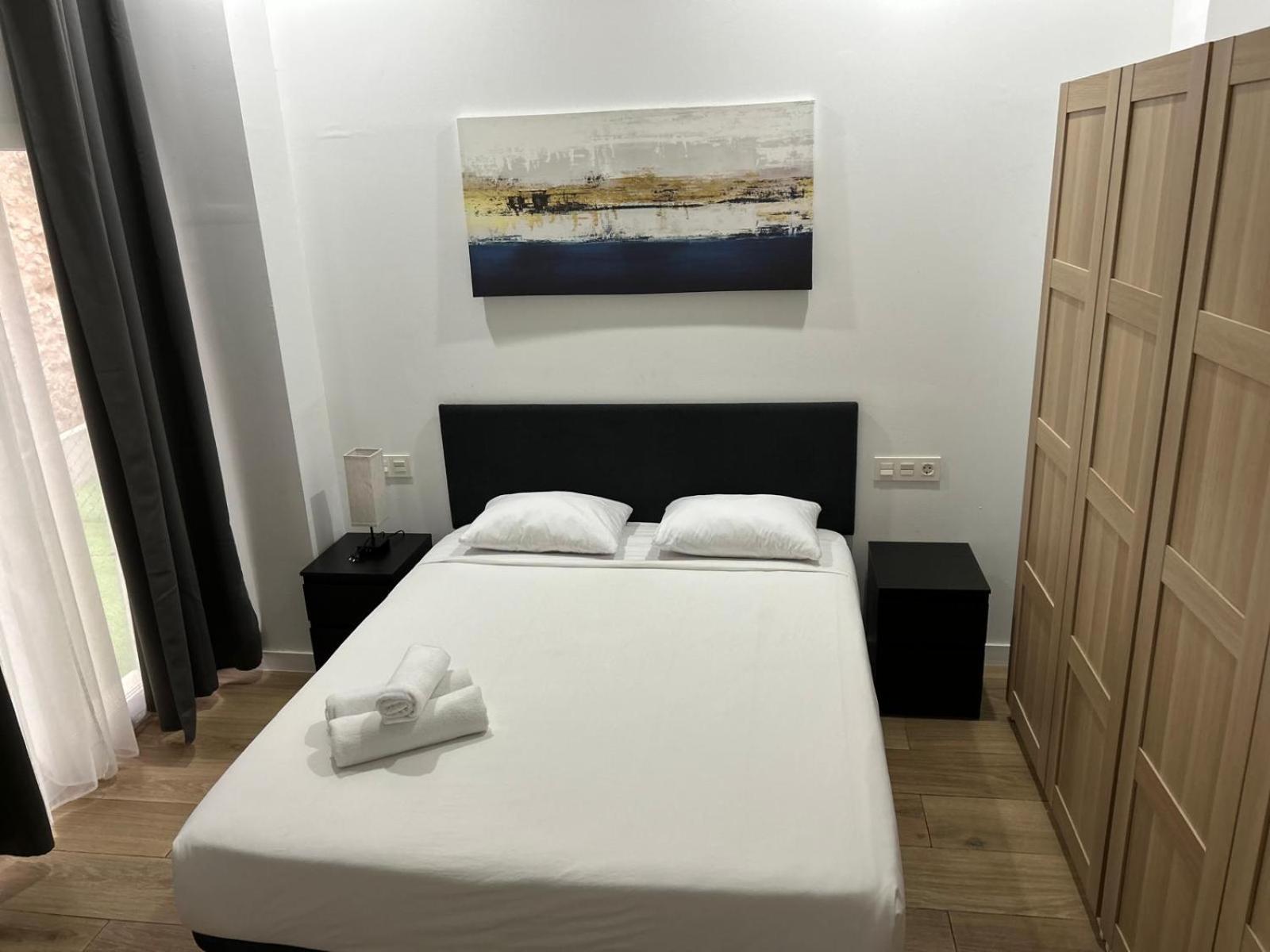 Bieti Castellon Hostel กัสเตญองเดลาปลานา ภายนอก รูปภาพ