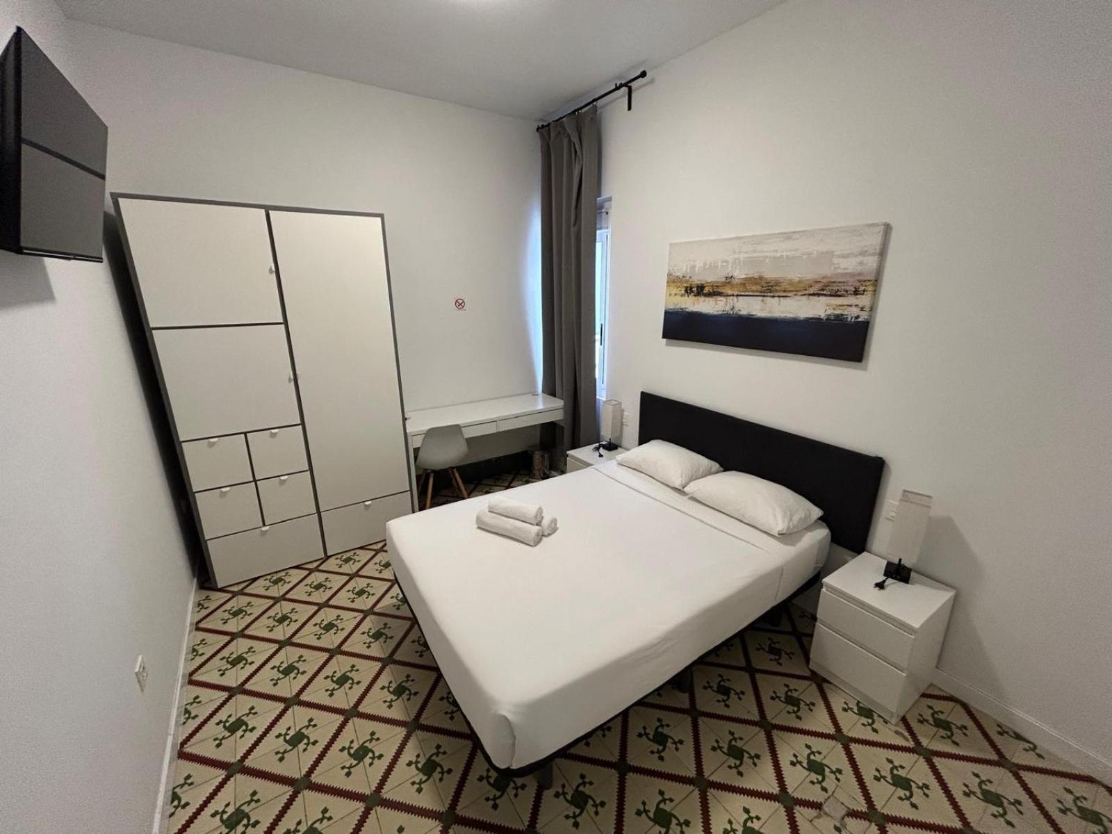 Bieti Castellon Hostel กัสเตญองเดลาปลานา ภายนอก รูปภาพ
